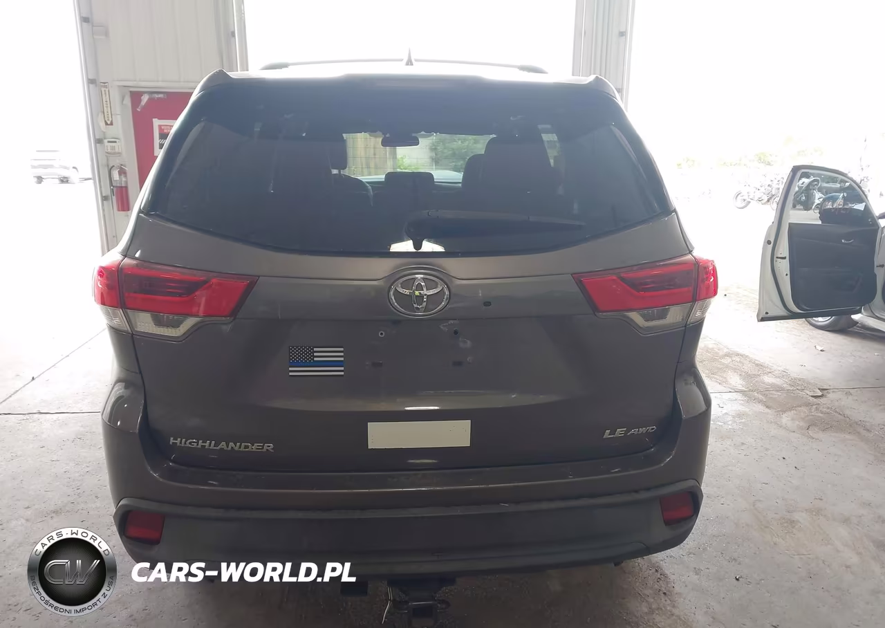 2019 Toyota Highlander Le Plus VIN:5TDBZRFH9KS961485 - 16