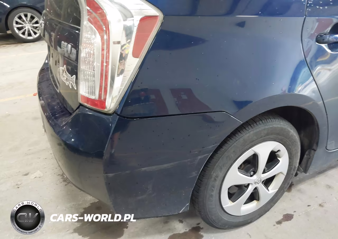 2013 Toyota Prius Three VIN:JTDKN3DU2D1727276 - 6