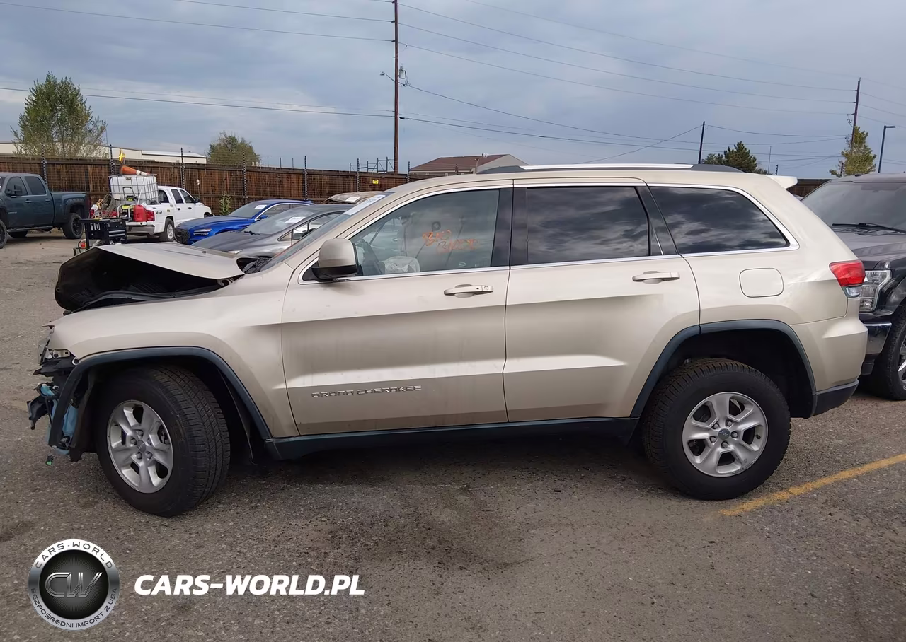 2015 Jeep Grand Cherokee Laredo VIN:1C4RJFAG9FC676229 - 13