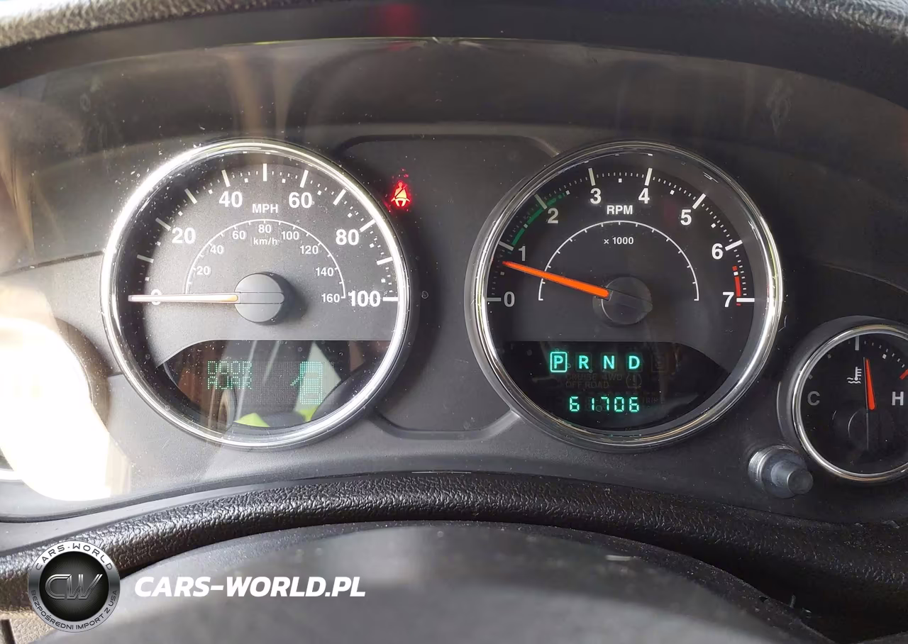 2012 Jeep Wrangler Unlimited Sahara VIN:1C4HJWEG3CL120256 - 7