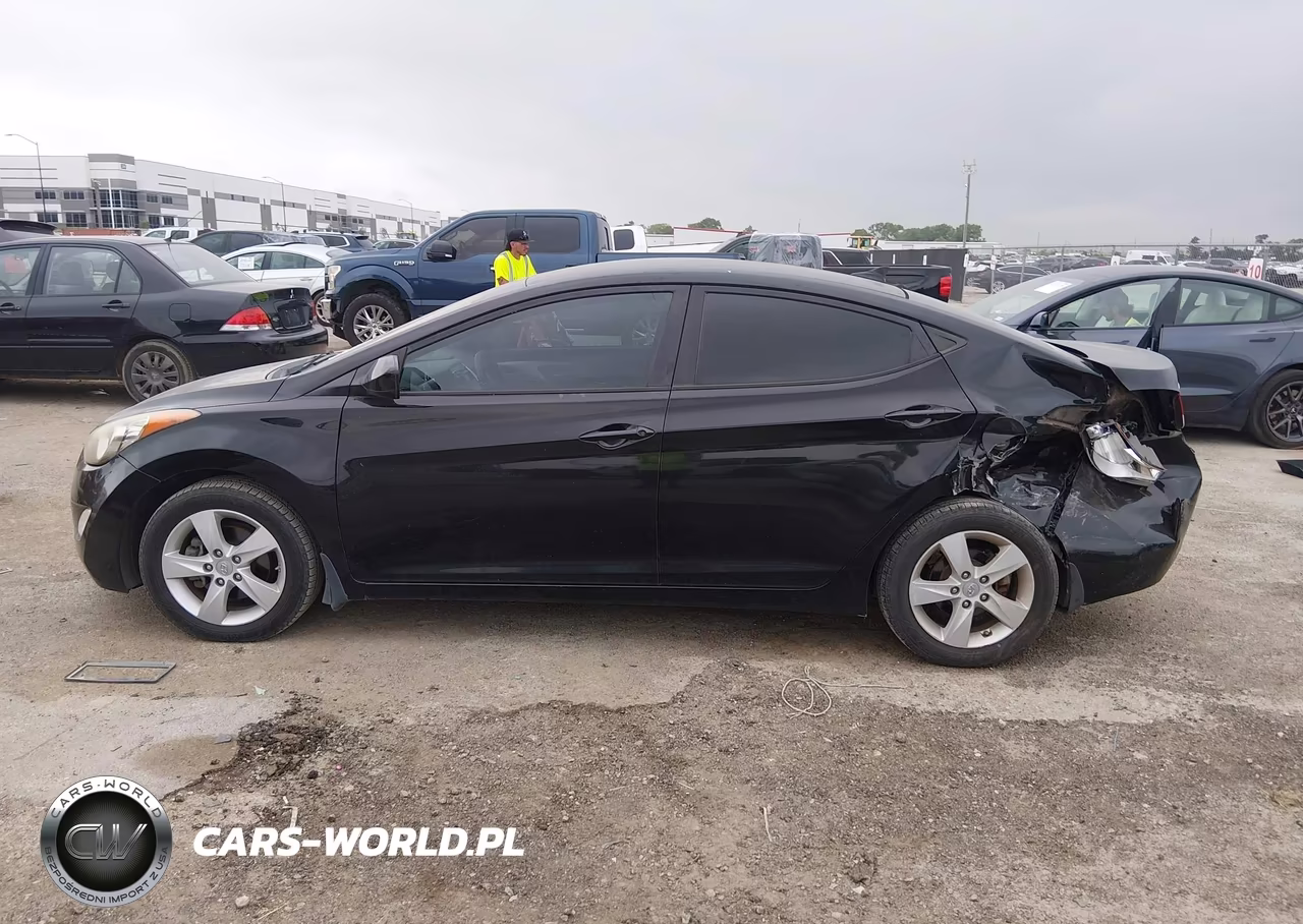 2013 Hyundai Elantra Gls VIN:KMHDH4AE2DU556879 - 15