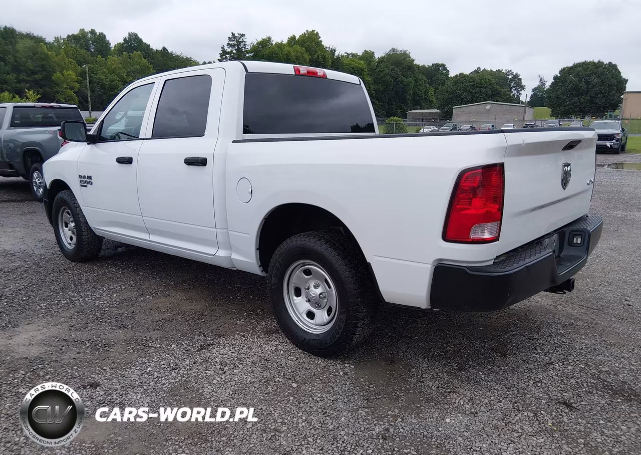 2020 Ram 1500 Classic Tradesman 4X4 5'7 Box VIN:3C6RR7KG4LG270131 - 3