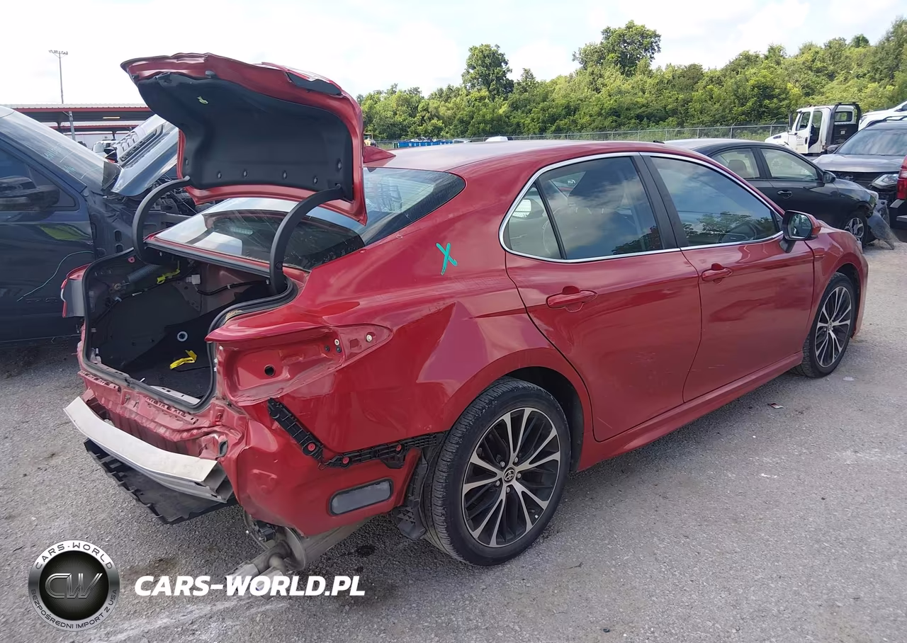 2020 Toyota Camry Se VIN:4T1G11AK3LU399402 - 4