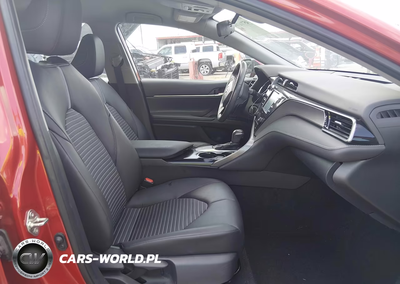 2020 Toyota Camry Se VIN:4T1G11AK3LU399402 - 5