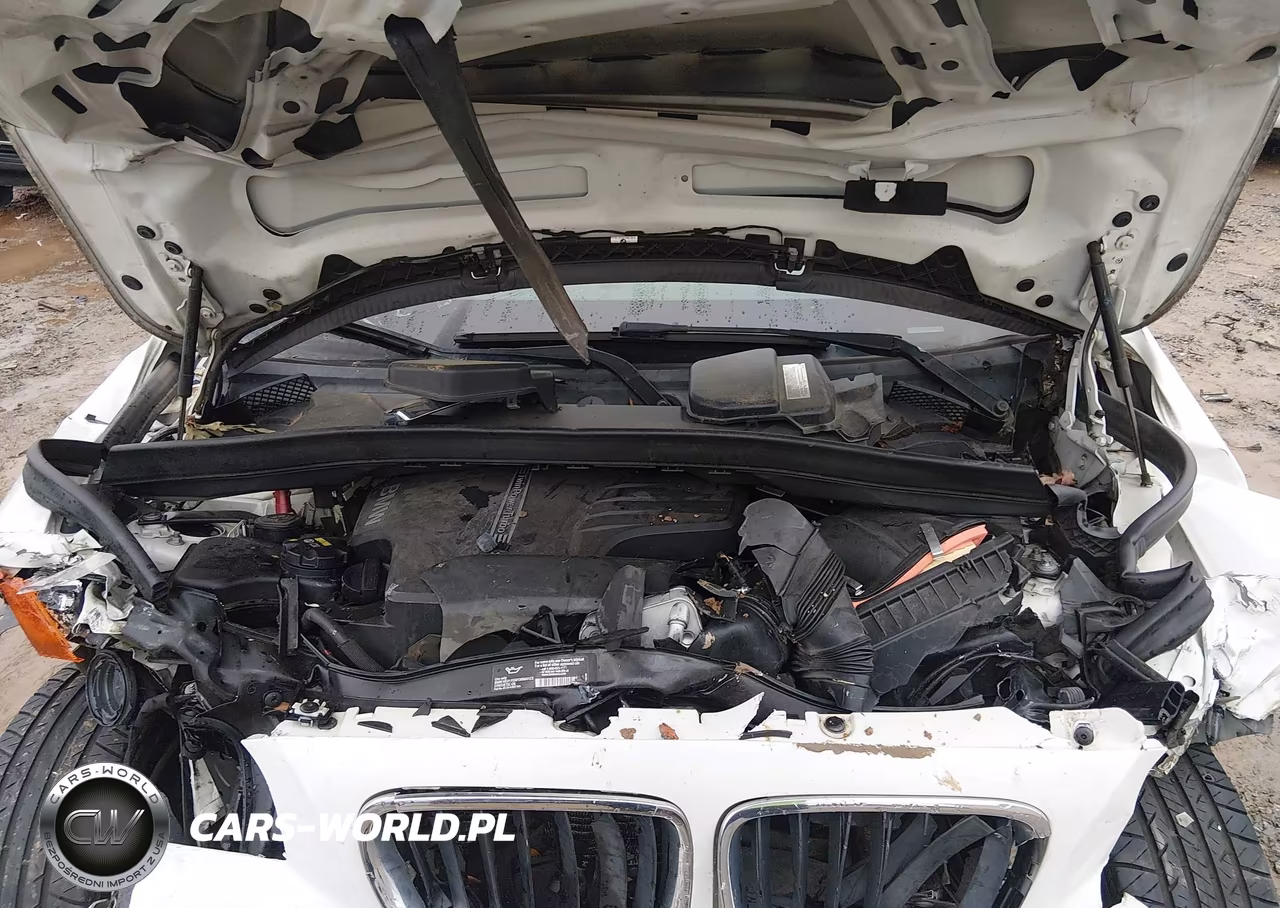 2015 BMW X1 xDrive28I VIN:WBAVL1C53FVY31852 - 10