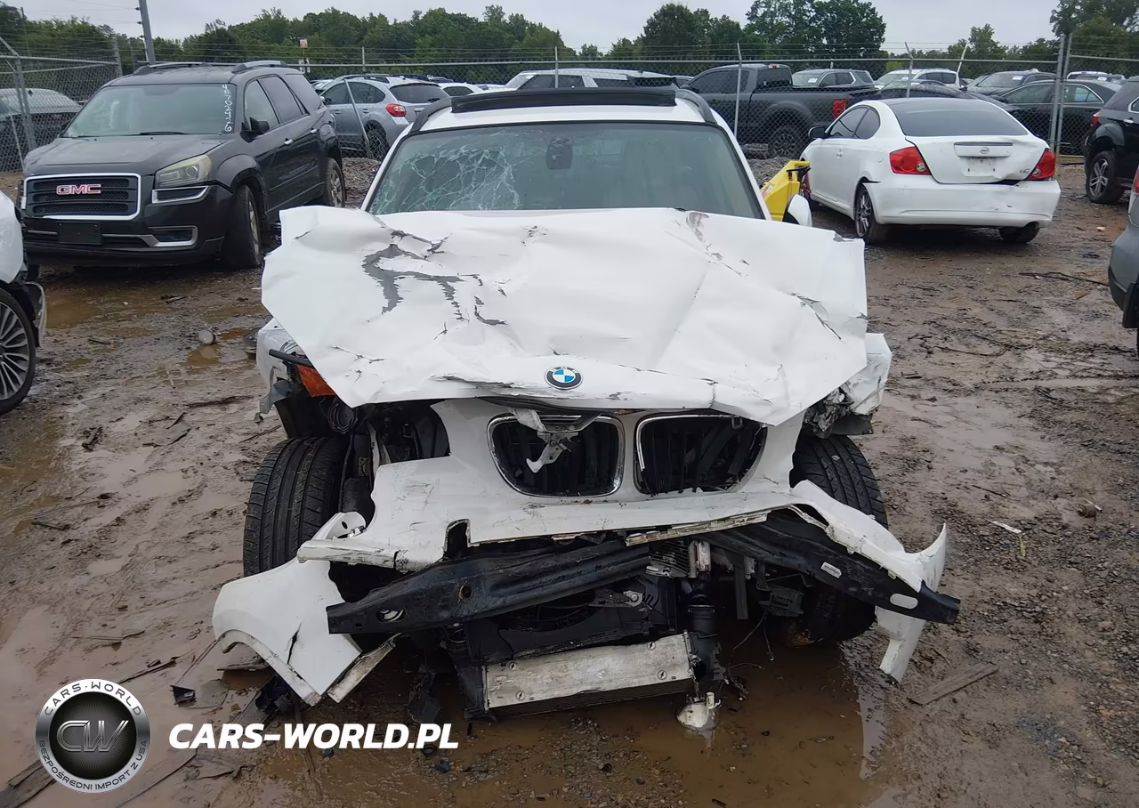 2015 BMW X1 xDrive28I VIN:WBAVL1C53FVY31852 - 12