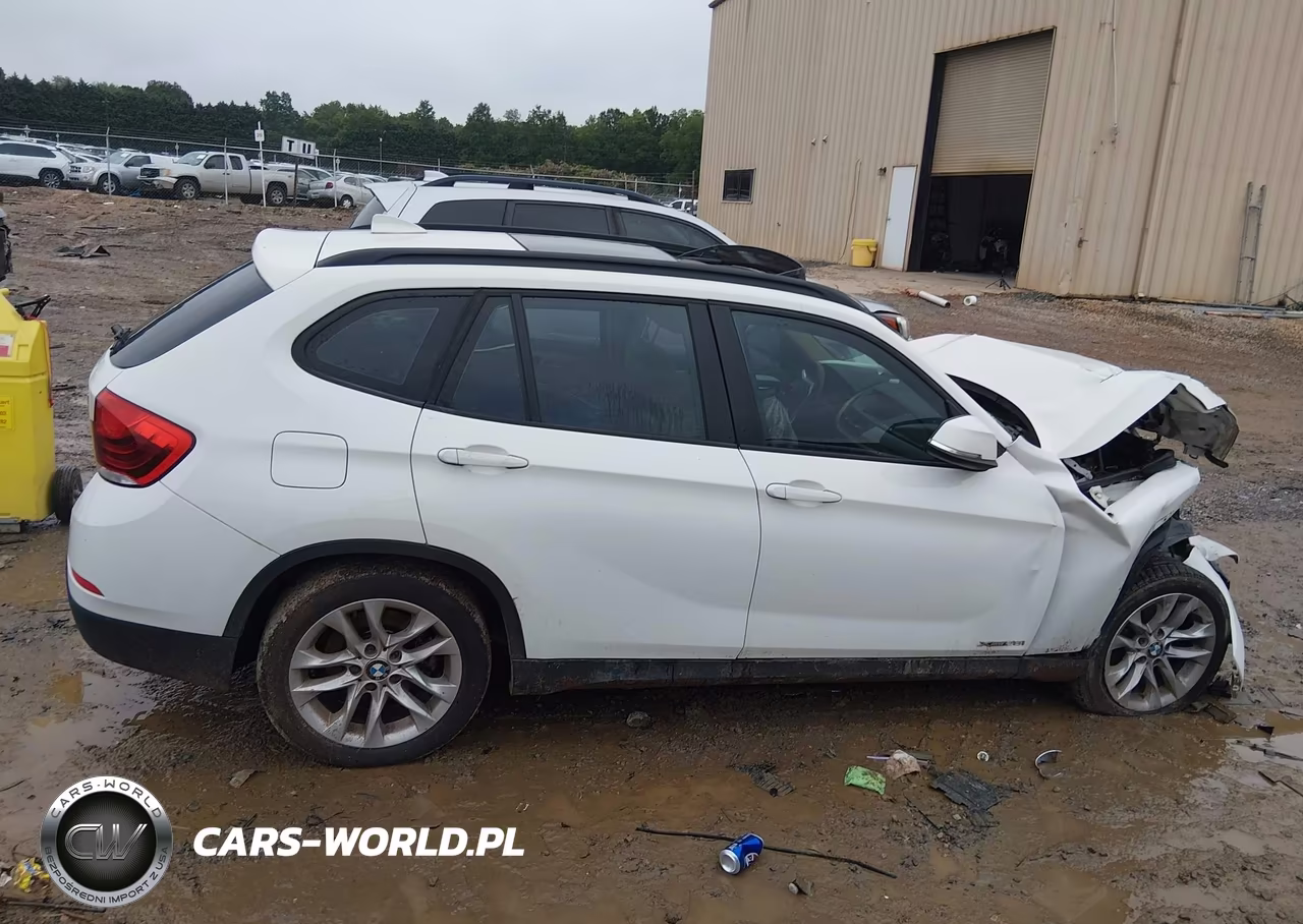 2015 BMW X1 xDrive28I VIN:WBAVL1C53FVY31852 - 13
