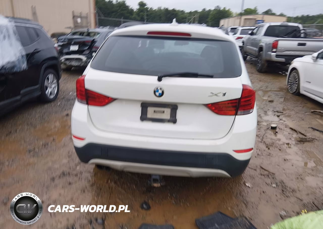 2015 BMW X1 xDrive28I VIN:WBAVL1C53FVY31852 - 16