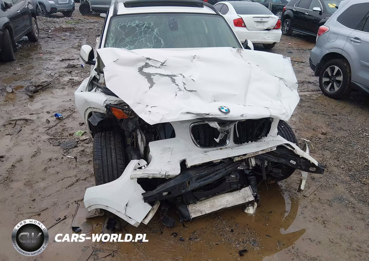 2015 BMW X1 xDrive28I VIN:WBAVL1C53FVY31852 - 6