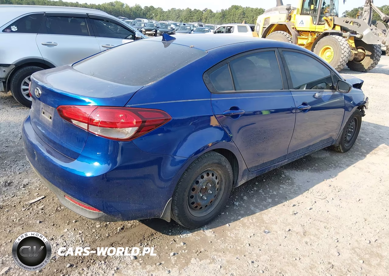 2017 Kia Forte Lx VIN:3KPFK4A77HE087759 - 4