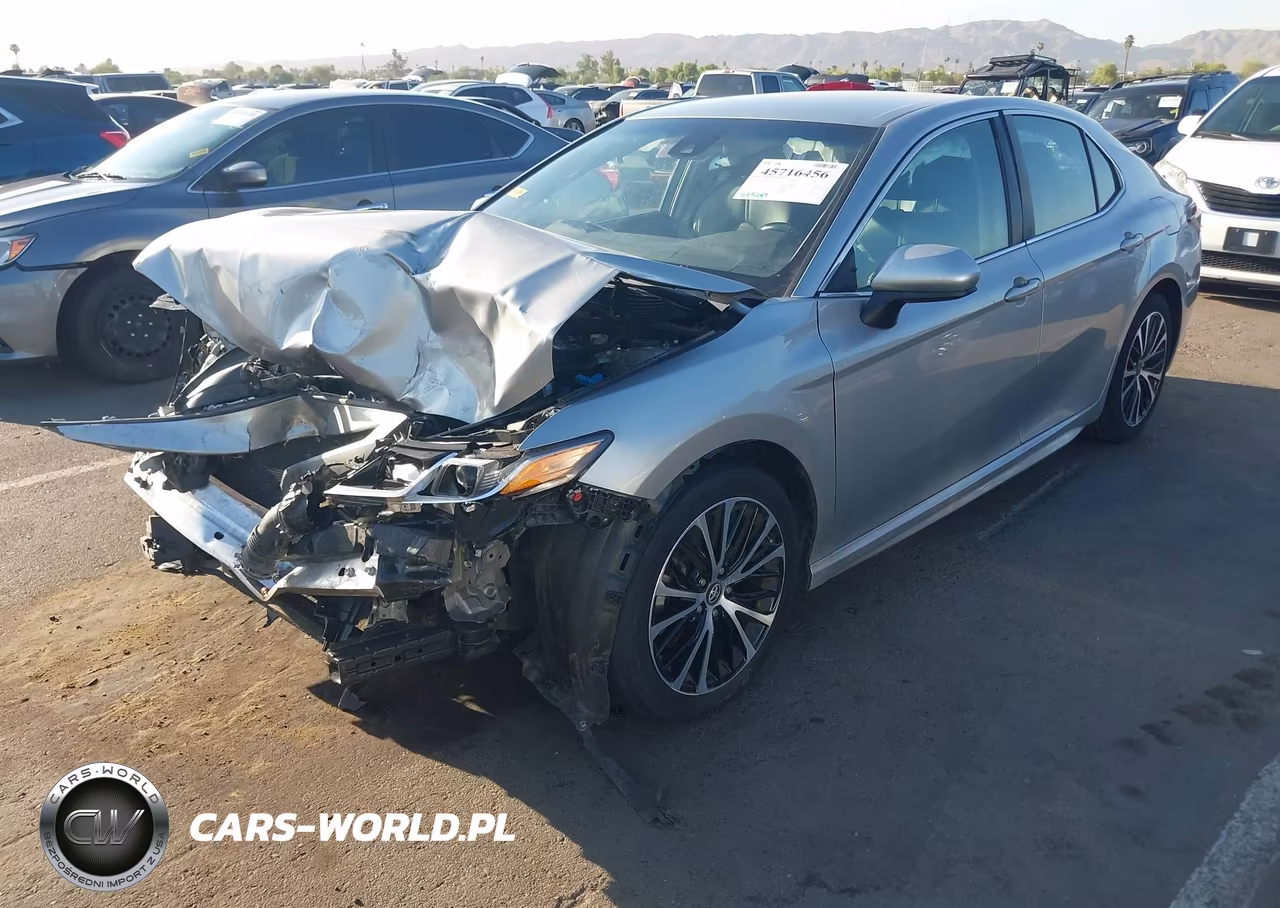 2018 Toyota Camry Se VIN:4T1B11HK4JU653065 - 2