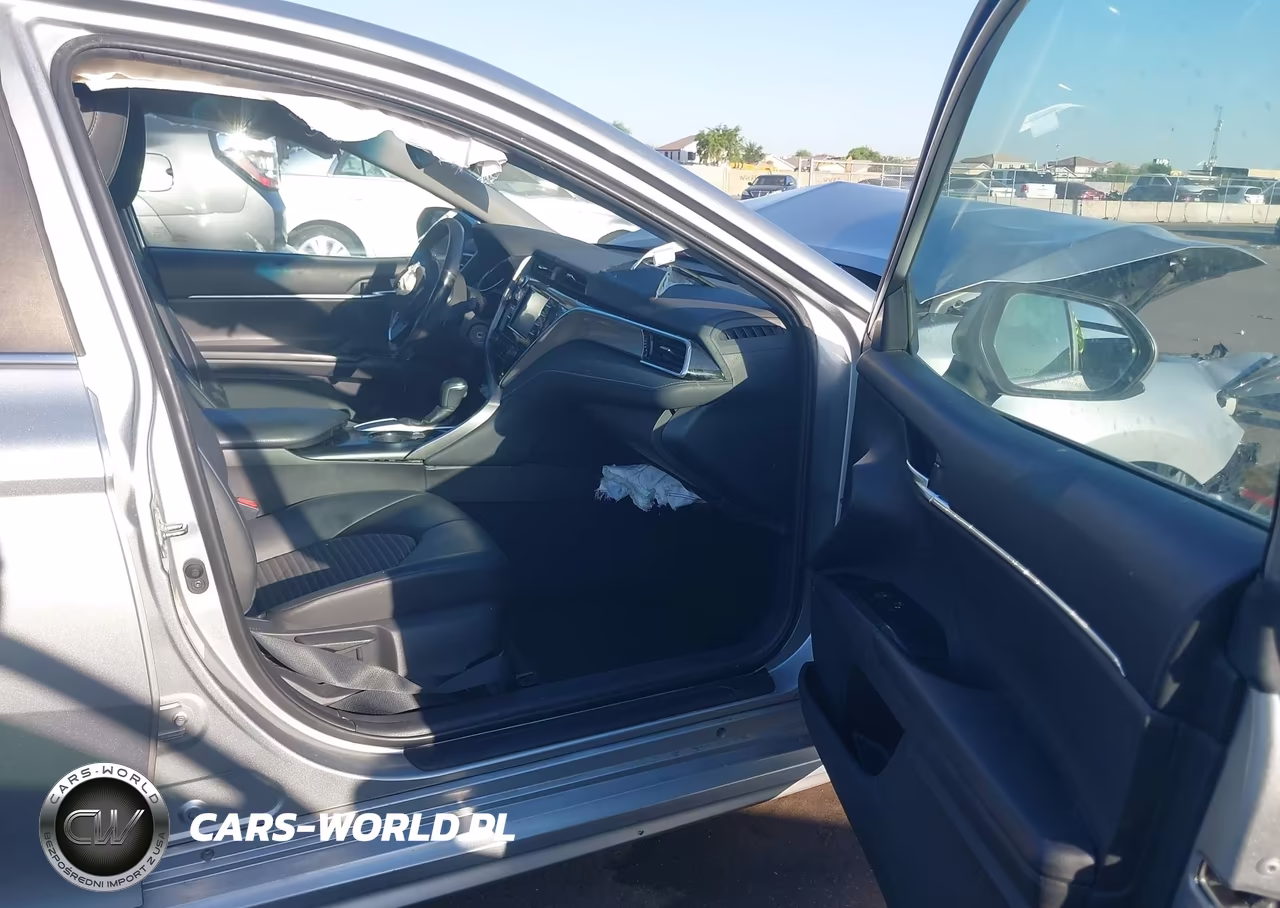 2018 Toyota Camry Se VIN:4T1B11HK4JU653065 - 5