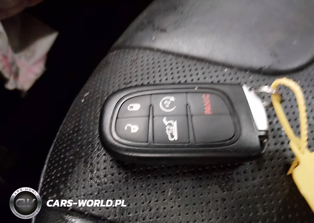 2019 Jeep Cherokee Limited 4X4 VIN:1C4PJMDNXKD207404 - 11
