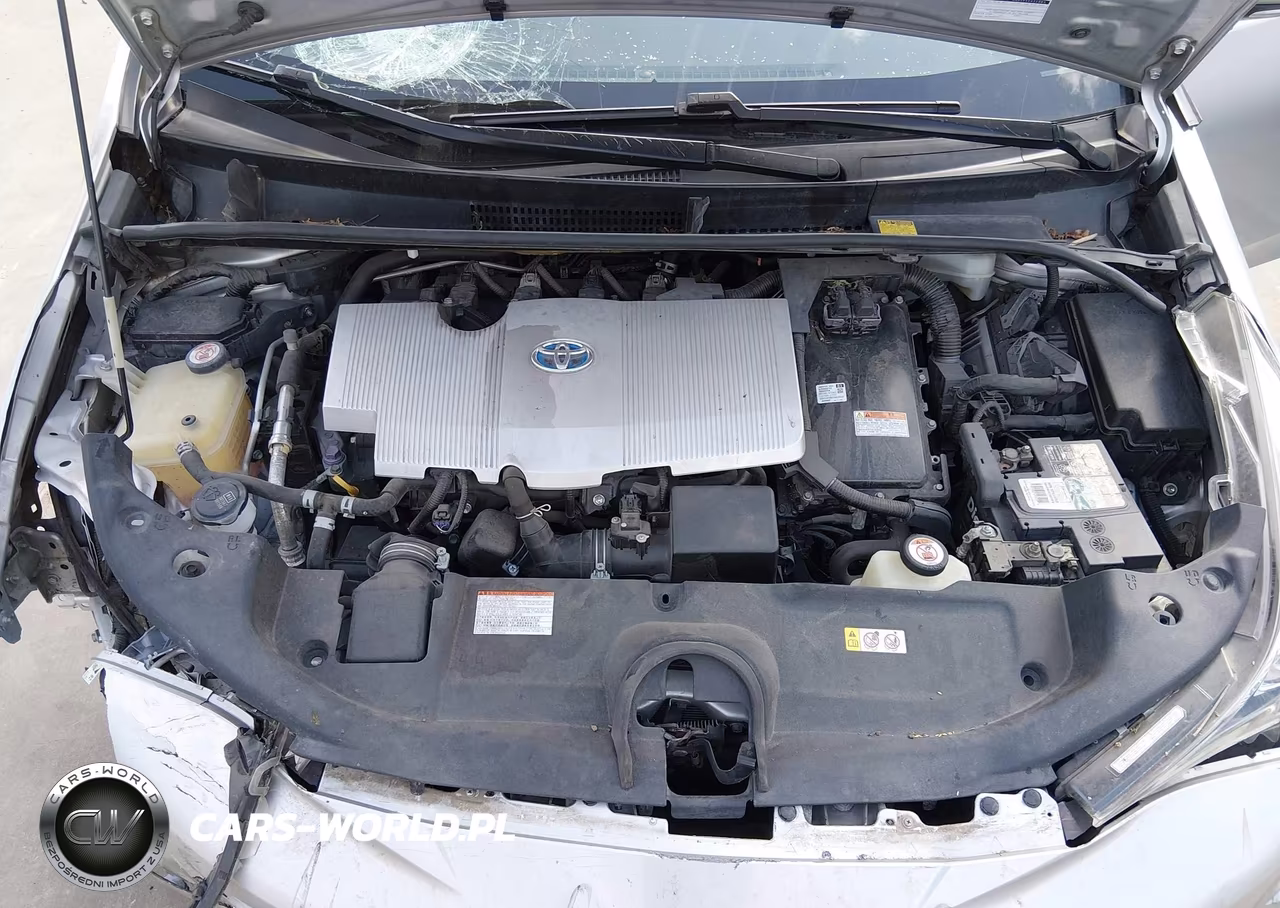 2018 Toyota Prius Two VIN:JTDKBRFU3J3590423 - 10