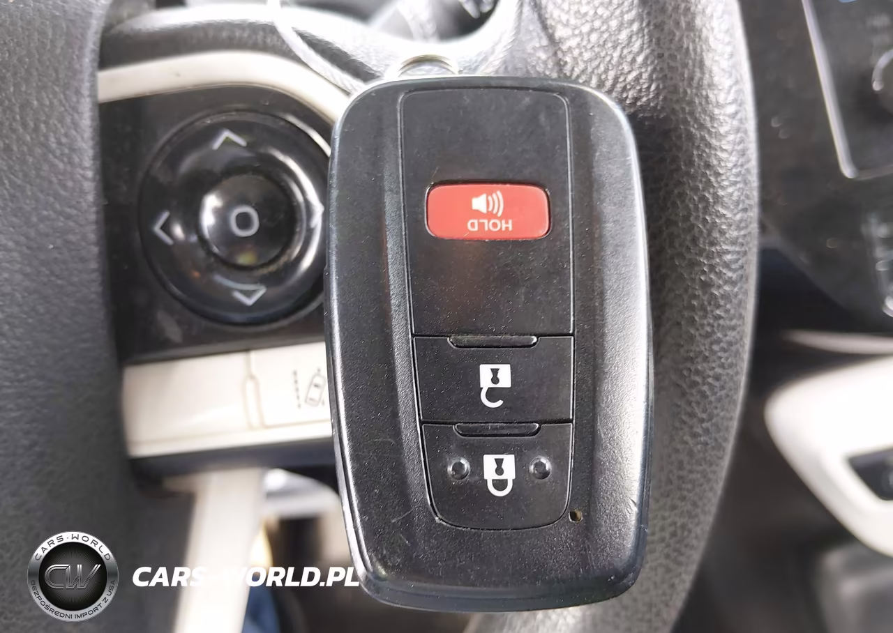 2018 Toyota Prius Two VIN:JTDKBRFU3J3590423 - 11