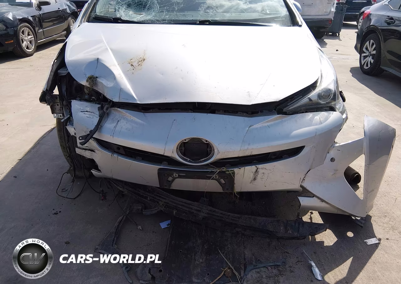2018 Toyota Prius Two VIN:JTDKBRFU3J3590423 - 18
