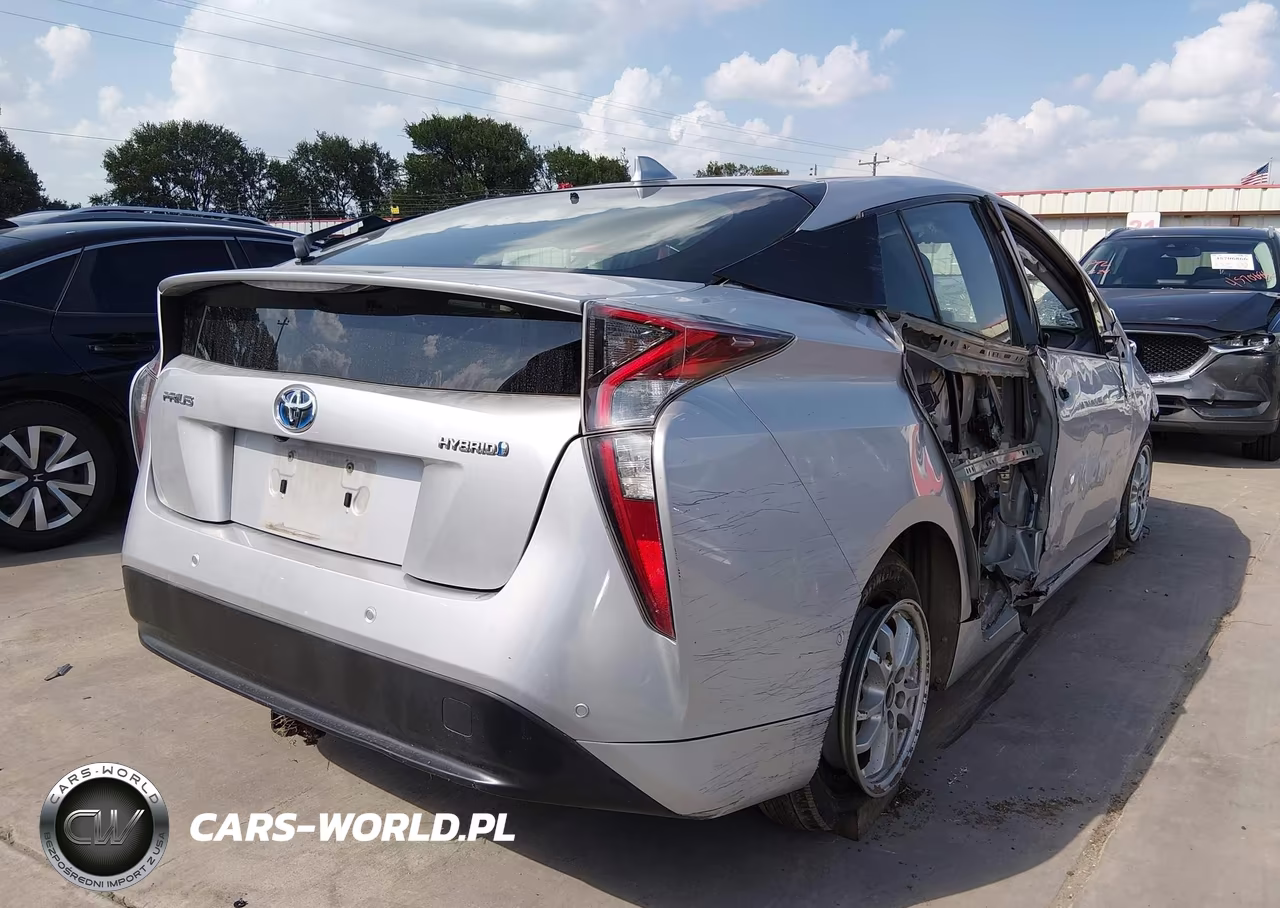 2018 Toyota Prius Two VIN:JTDKBRFU3J3590423 - 4