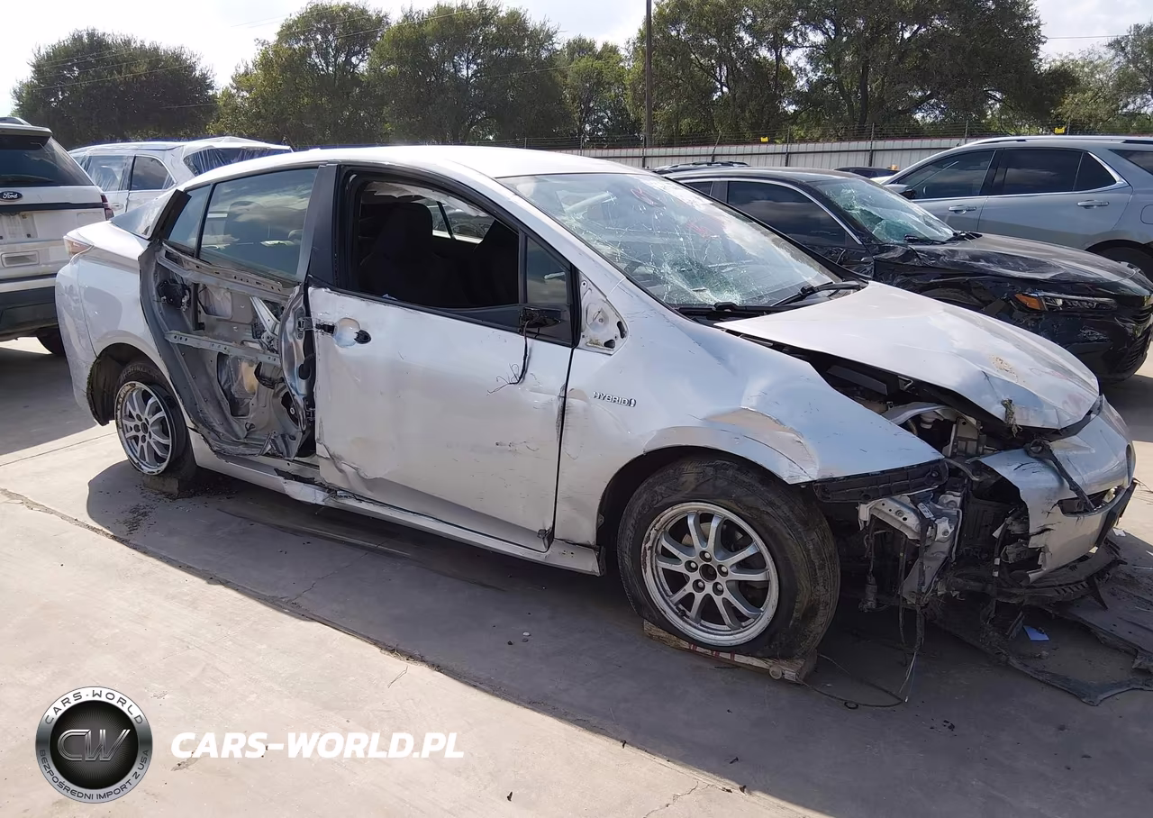 2018 Toyota Prius Two VIN:JTDKBRFU3J3590423 - 6
