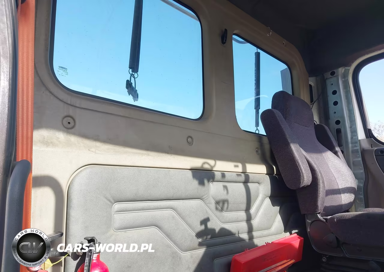 2012 Freightliner Cascadia 113 VIN:1FUBGADV6CLBJ3191 - 8