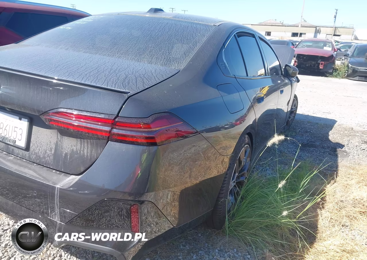 2026 BMW 530I VIN:WBA43FJ05TCX58314 - 4