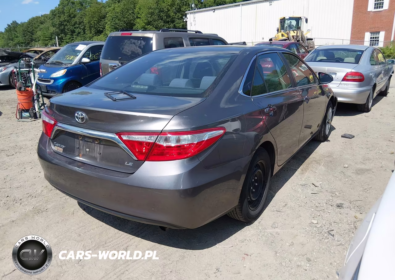 2017 Toyota Camry Le VIN:4T1BF1FK0HU445196 - 4