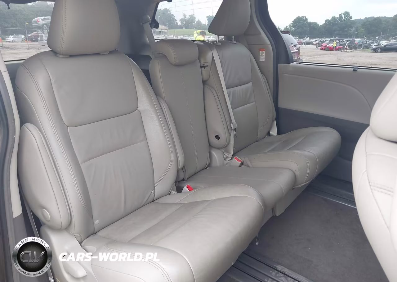 2018 Toyota Sienna Xle 8 Passenger VIN:5TDYZ3DC4JS909484 - 8