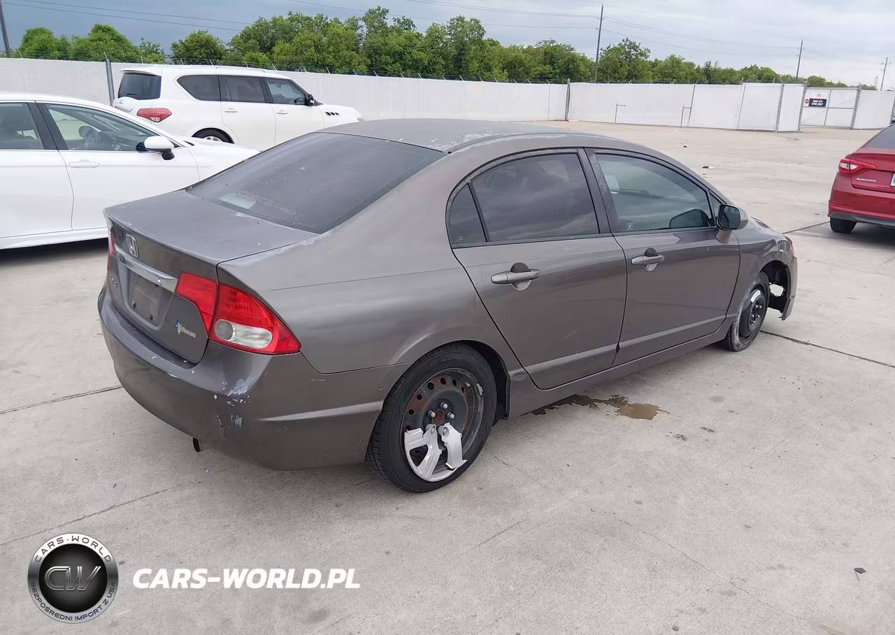 2010 Honda Civic Lx VIN:2HGFA1F50AH567629 - 4