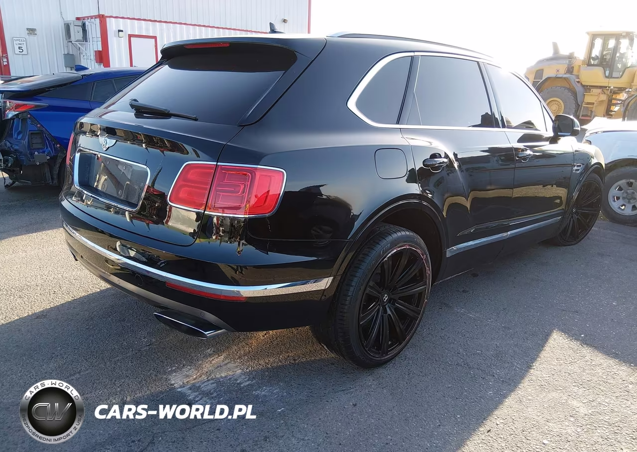 2017 Bentley Bentayga W12-W12 First Edition VIN:SJAAC2ZV1HC015267 - 4