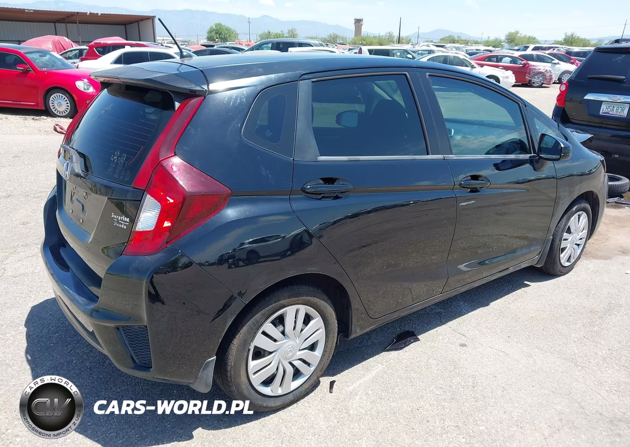 2017 Honda Fit Lx VIN:JHMGK5H57HS006723 - 4