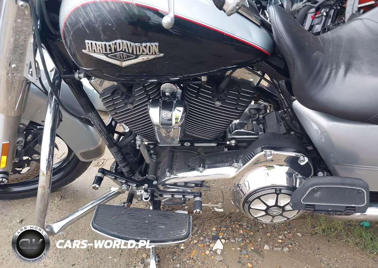2015 Harley-Davidson Flhr Road King VIN:1HD1FBM17FB702040 - 9