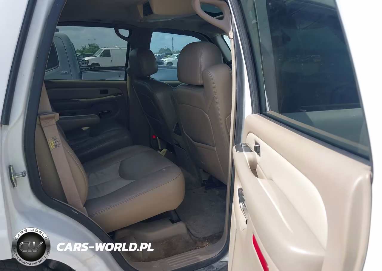 2006 GMC Yukon Denali VIN:1GKEK63U06J120535 - 8