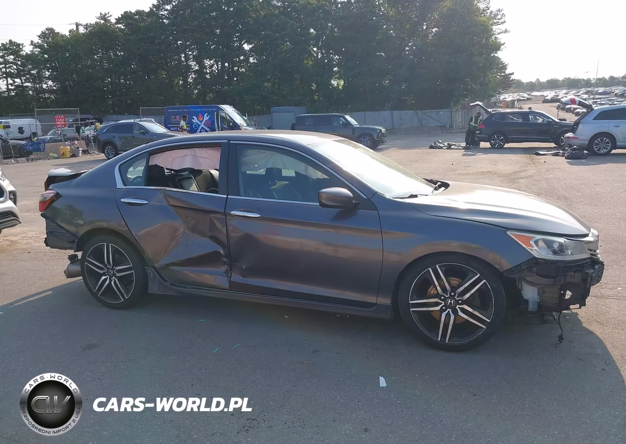 2017 Honda Accord Sport VIN:1HGCR2F56HA163633 - 14