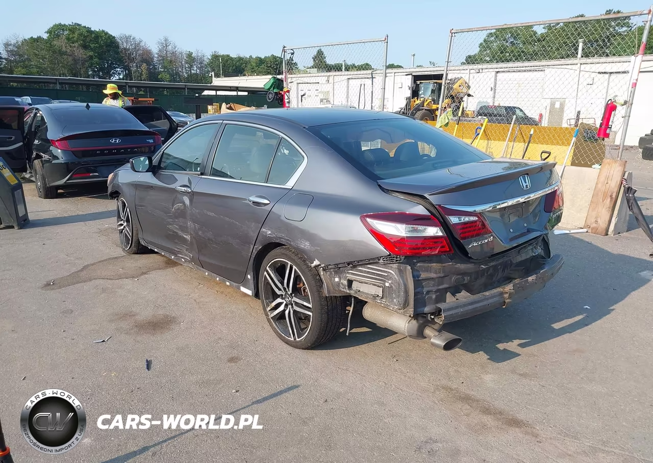 2017 Honda Accord Sport VIN:1HGCR2F56HA163633 - 3