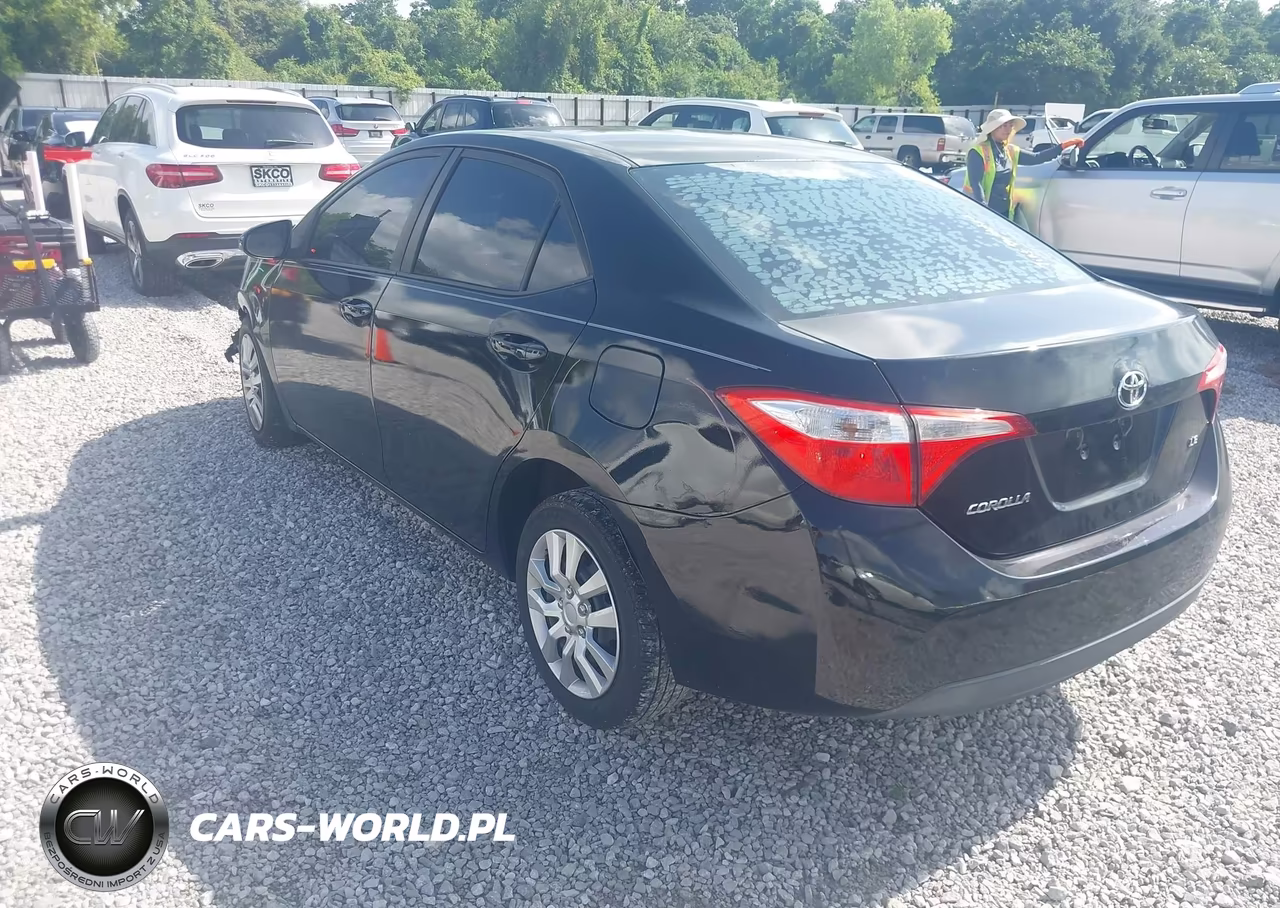 2015 Toyota Corolla Le VIN:2T1BURHE5FC426198 - 3