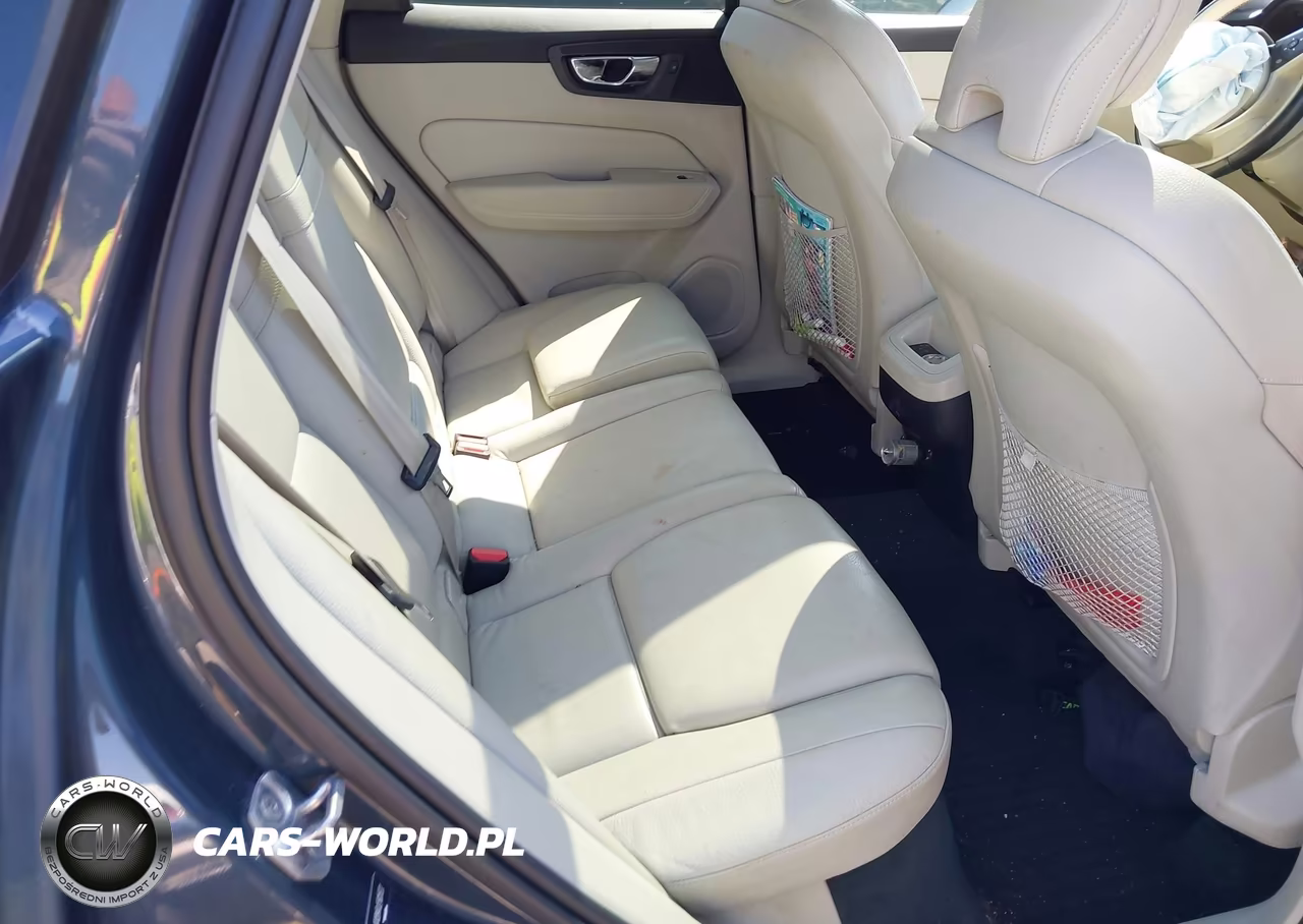 2020 Volvo Xc60 T5 Momentum VIN:YV4102RK0L1601537 - 8