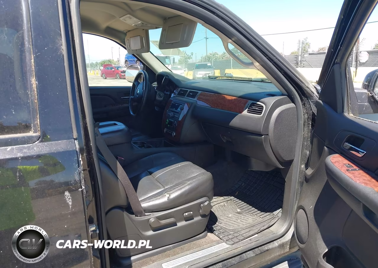 2008 Chevrolet Suburban 1500 Lt VIN:1GNFC16078J221199 - 5