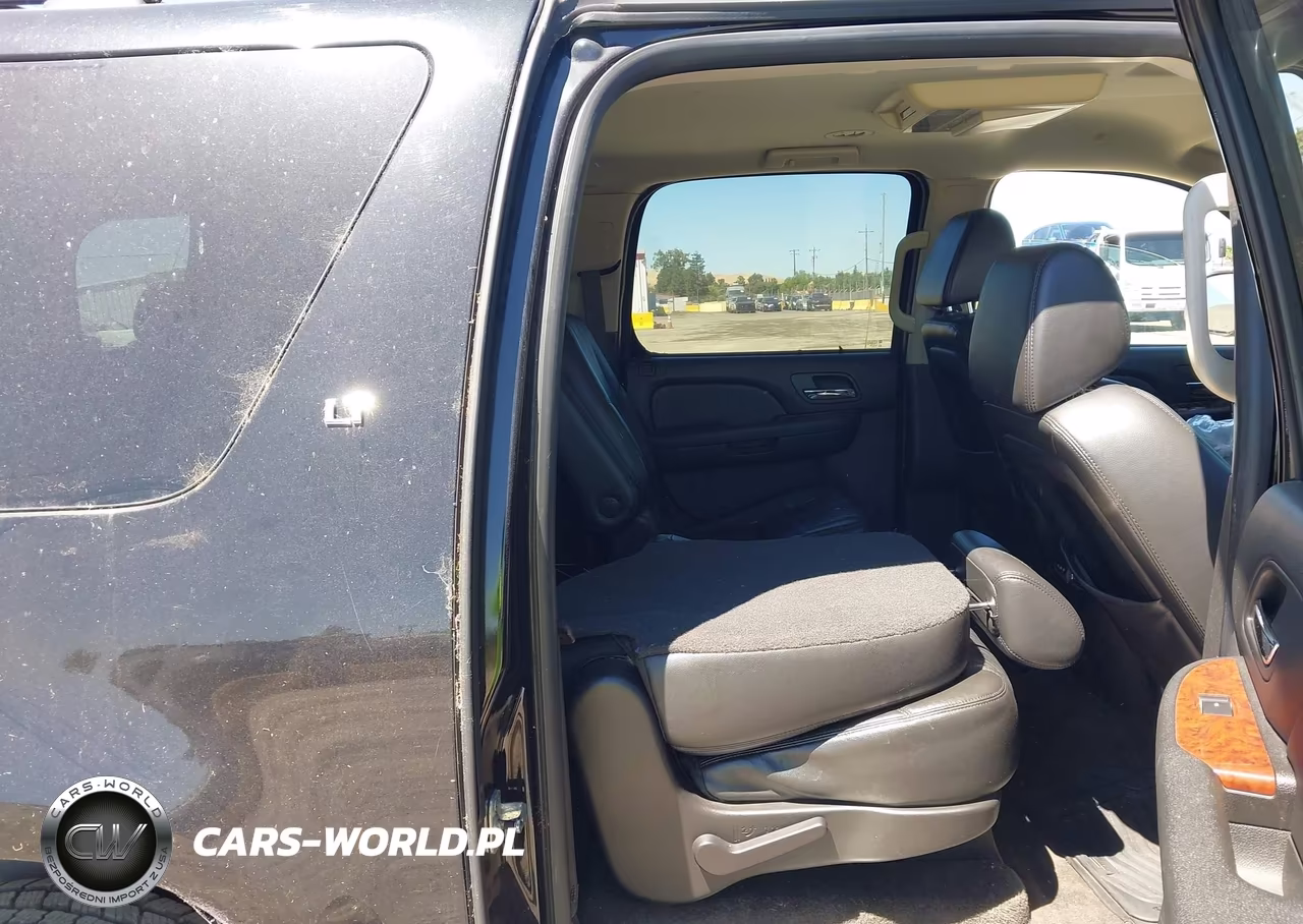 2008 Chevrolet Suburban 1500 Lt VIN:1GNFC16078J221199 - 8