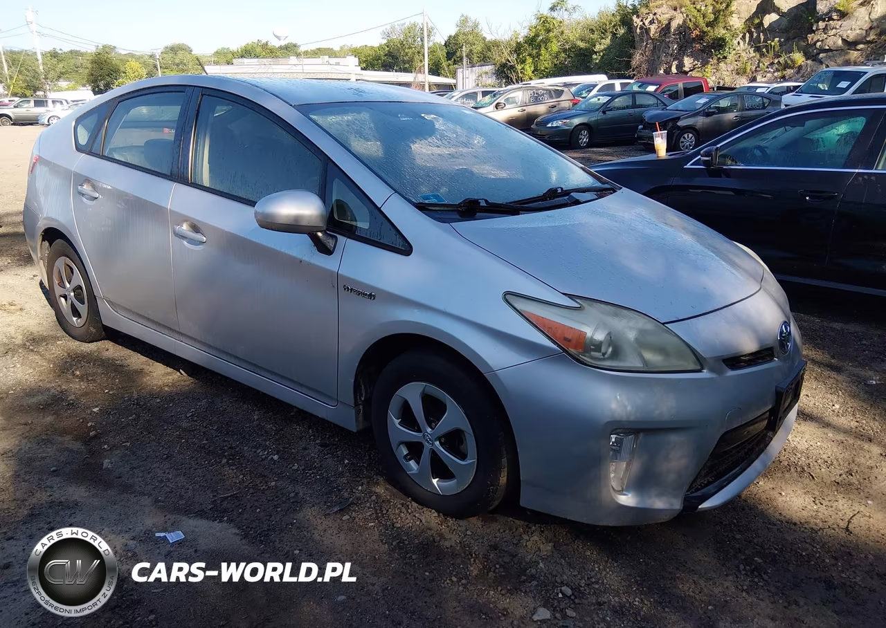 2013 Toyota Prius Four VIN:JTDKN3DU4D0345773 - 1