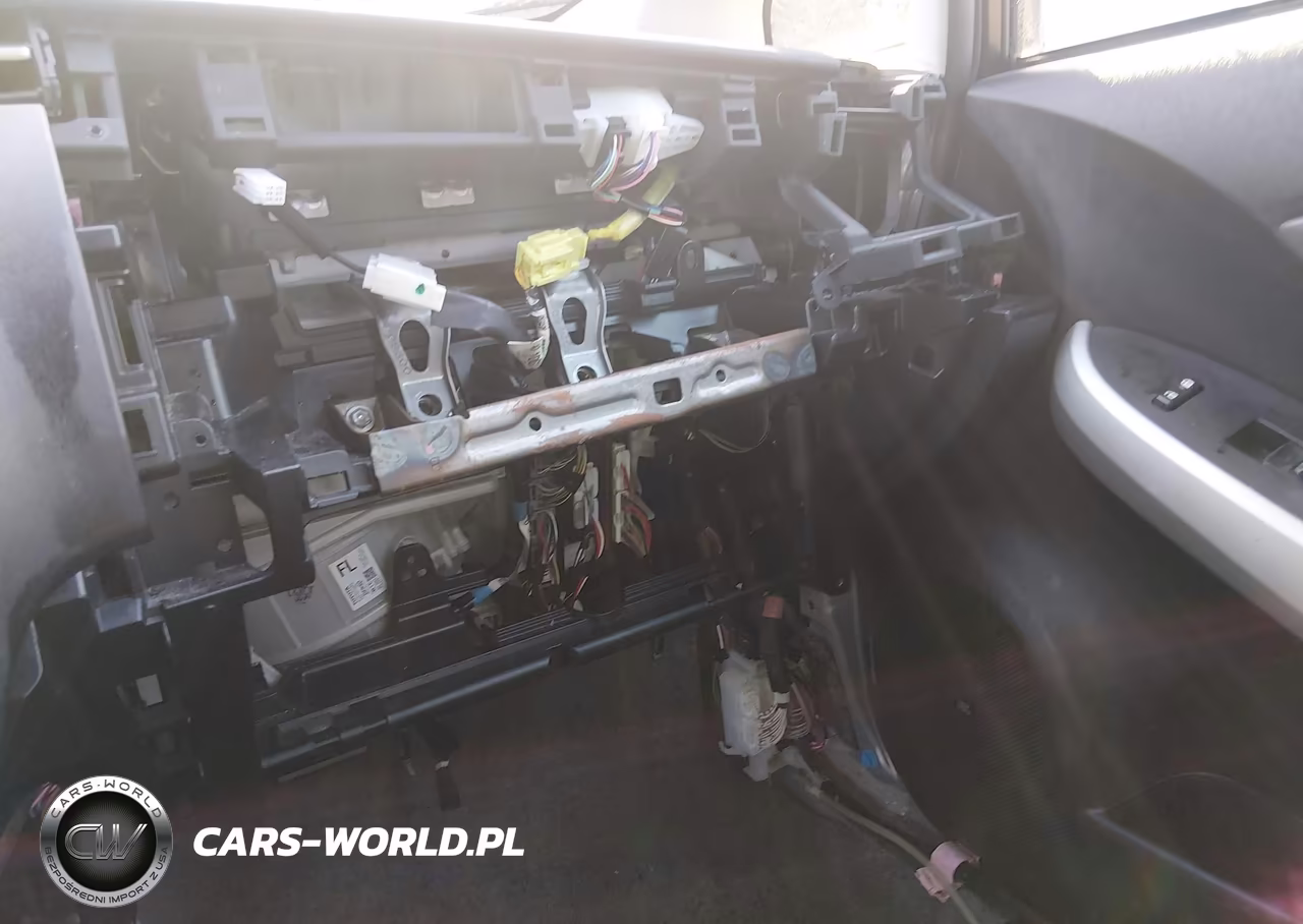 2013 Toyota Prius Four VIN:JTDKN3DU4D0345773 - 6