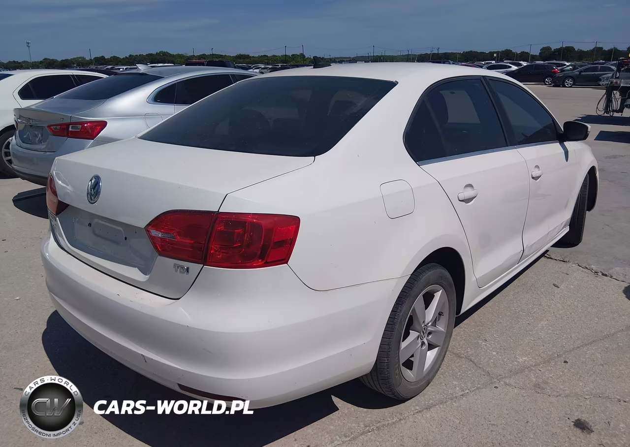 2011 Volkswagen Jetta 2.0L Tdi VIN:3VWLL7AJ0BM087304 - 4