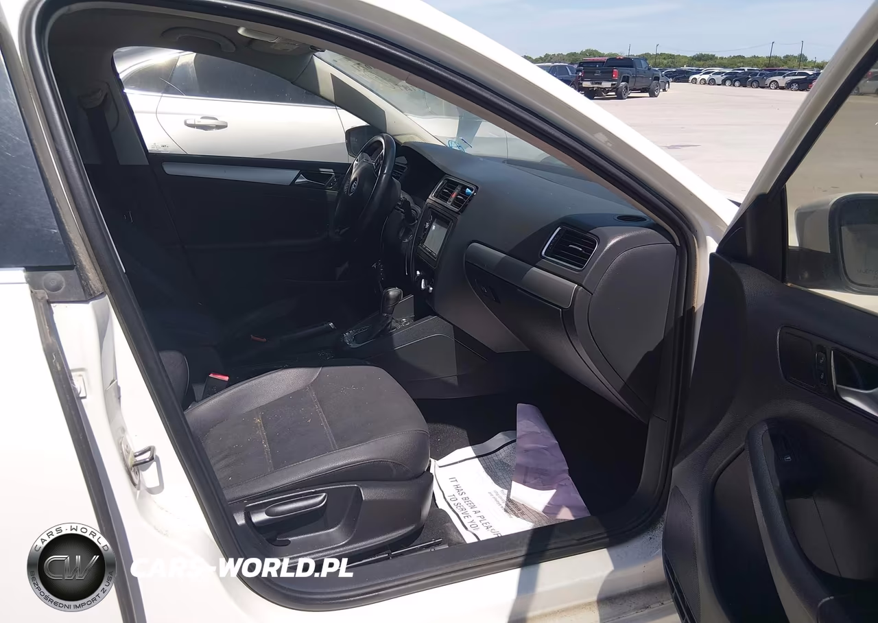 2011 Volkswagen Jetta 2.0L Tdi VIN:3VWLL7AJ0BM087304 - 5