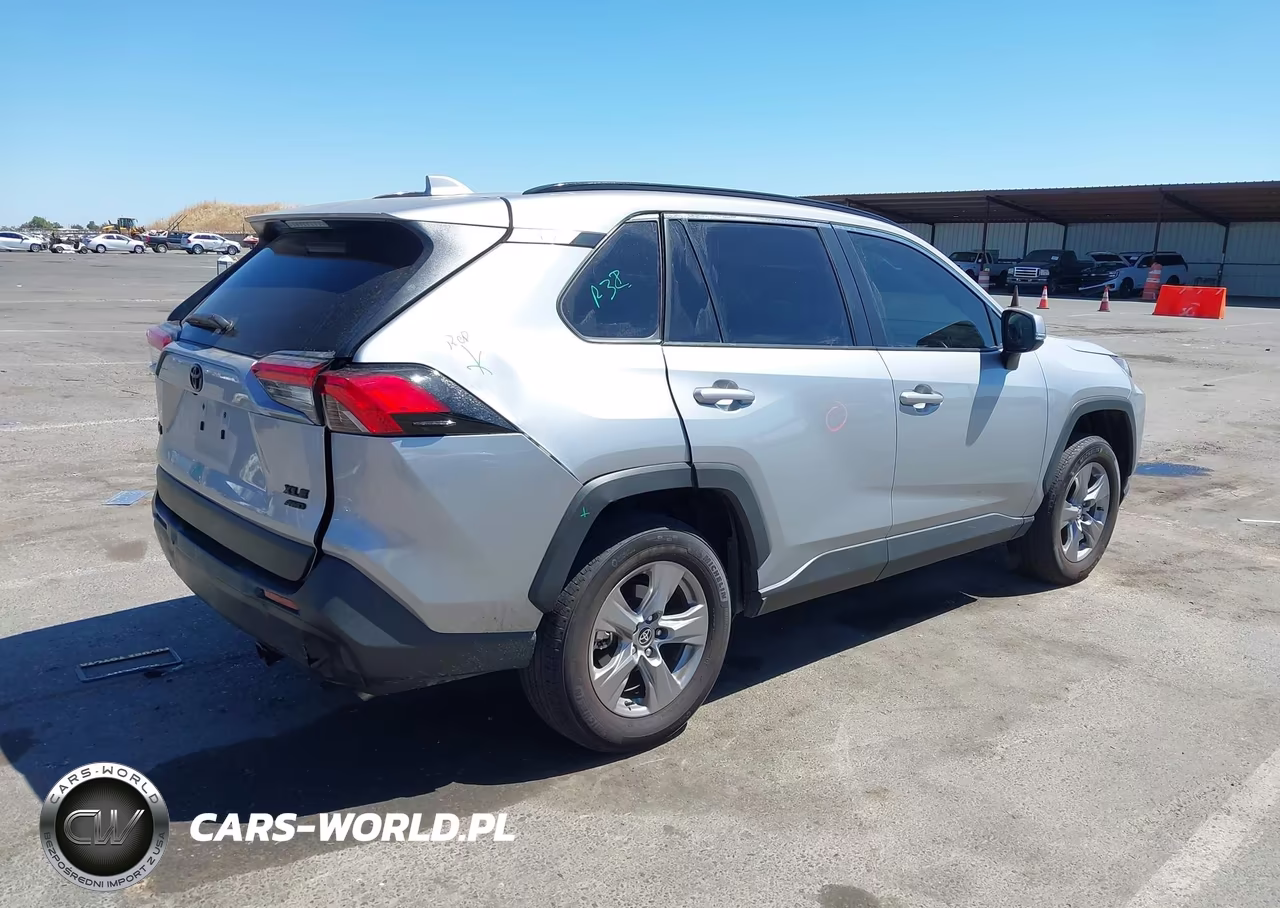 2024 Toyota Rav4 Xle VIN:2T3P1RFV8RW489632 - 4