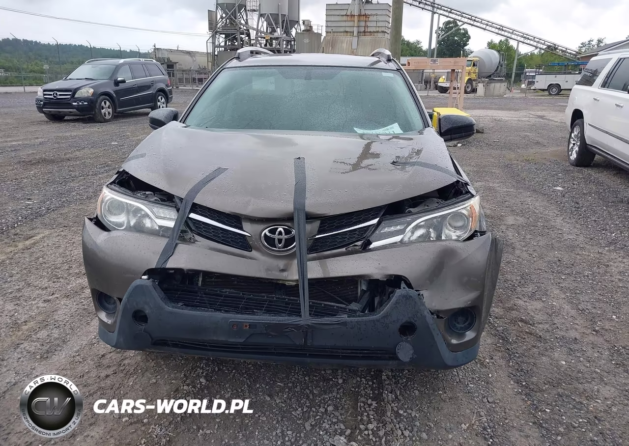 2015 Toyota Rav4 Le VIN:JTMZFREV0FD073515 - 12