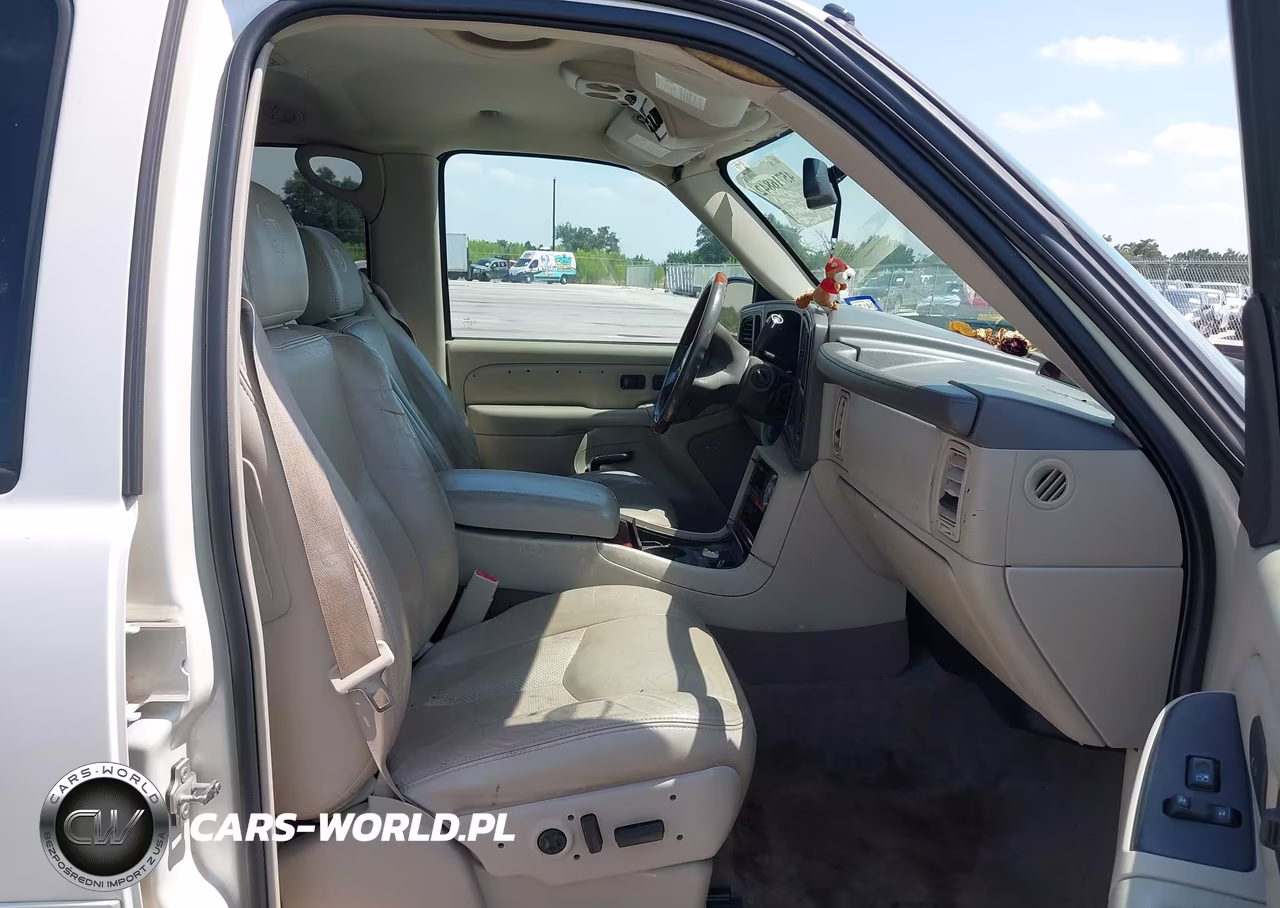 2005 Cadillac Escalade Standard VIN:1GYEK63N05R102471 - 5
