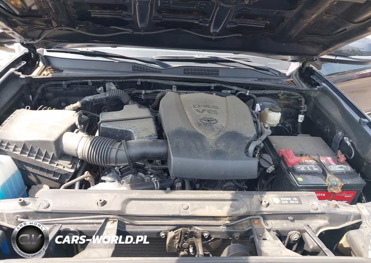 2018 Toyota Tacoma Trd Sport VIN:3TMCZ5AN7JM172793 - 10