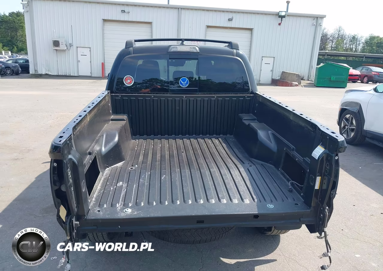 2018 Toyota Tacoma Trd Sport VIN:3TMCZ5AN7JM172793 - 17