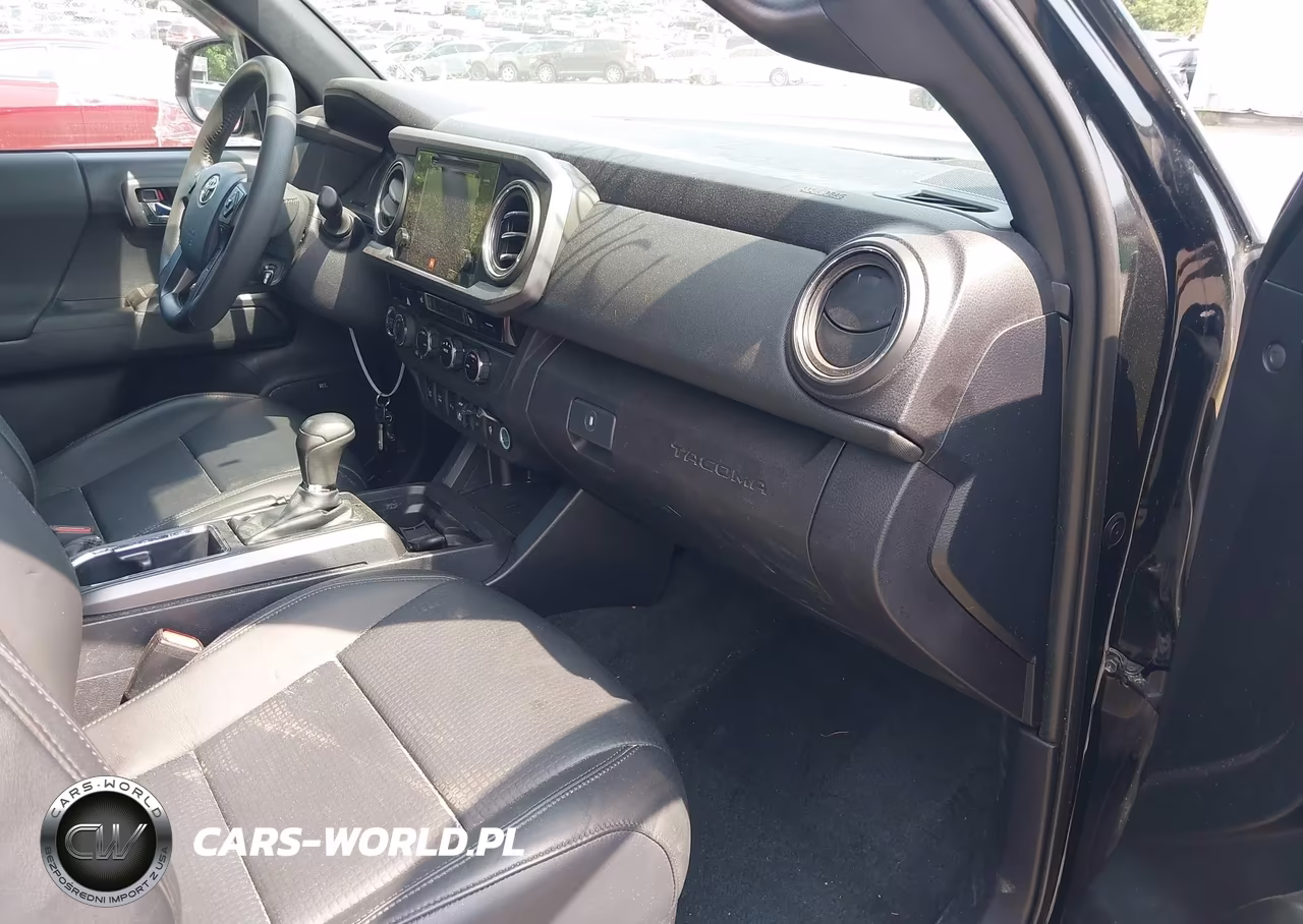 2018 Toyota Tacoma Trd Sport VIN:3TMCZ5AN7JM172793 - 5