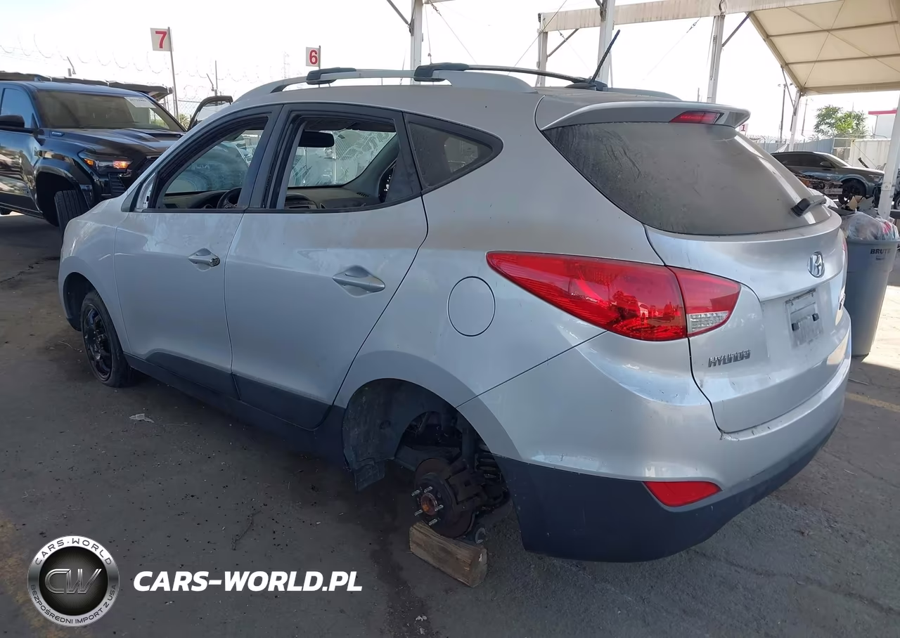 2012 Hyundai Tucson Gls VIN:KM8JU3AC5CU518469 - 3