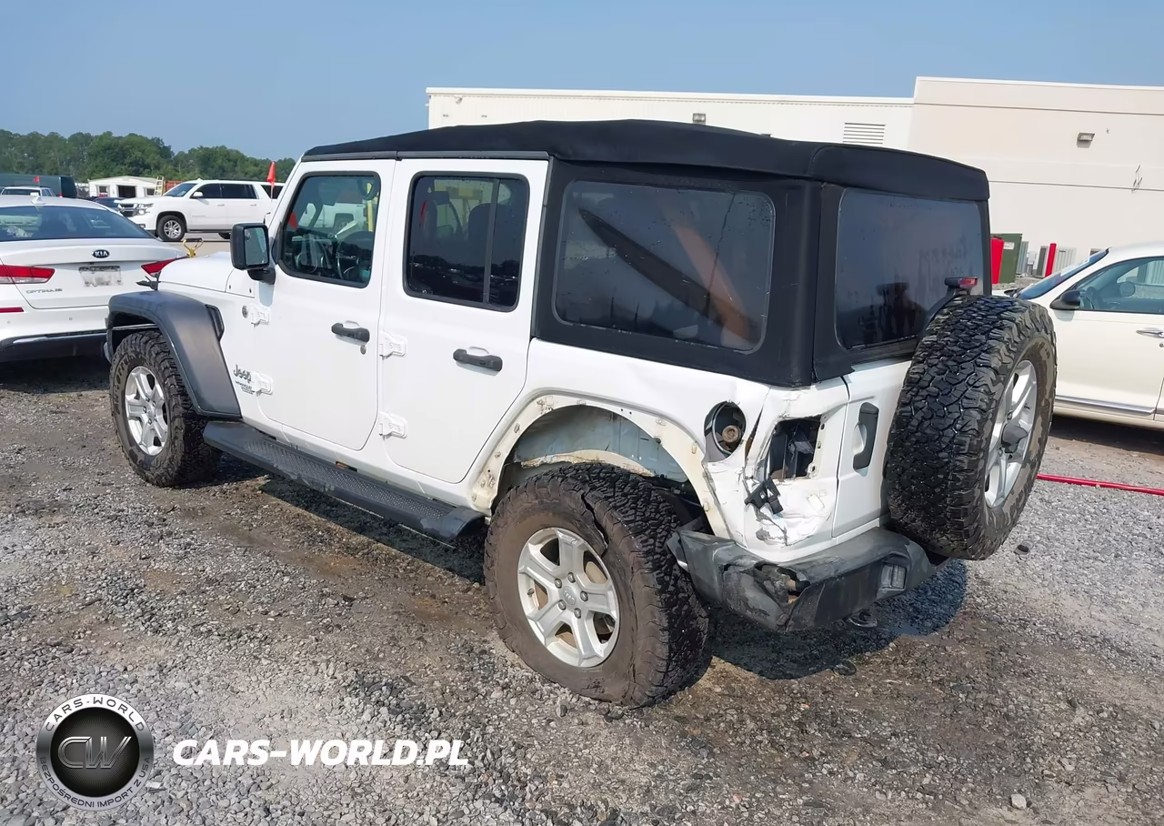 2020 Jeep Wrangler Unlimited Sport S 4X4 VIN:1C4HJXDG4LW323419 - 3