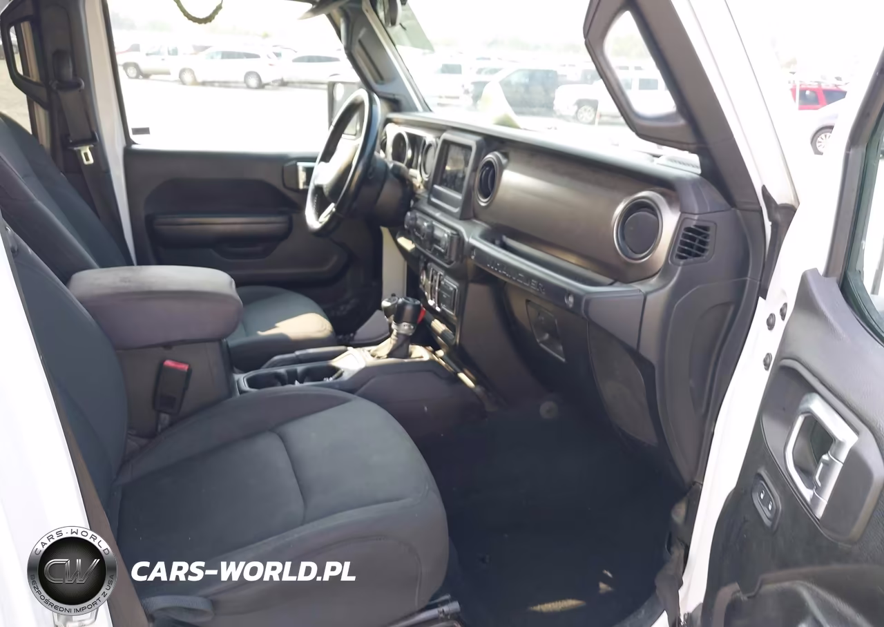 2020 Jeep Wrangler Unlimited Sport S 4X4 VIN:1C4HJXDG4LW323419 - 5